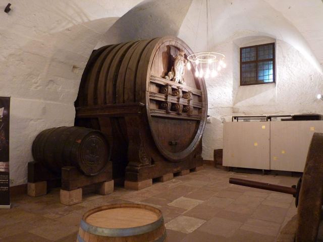 Le vin des glaciers, quinze ans de mélèze au-dessus de Sierre Le vin des glaciers, quinze ans de mélèze au-dessus de Sierre